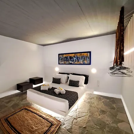 Casa Noe * Ano Mera